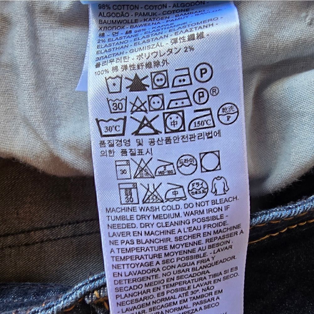 Signature by Levi Strauss Capris Size 14 Dark Blue Denim #JEA13 - Picture 7 of 15